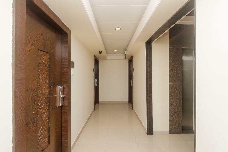 Oyo 10007 Hotel Grace Residency ムンバイ エクステリア 写真